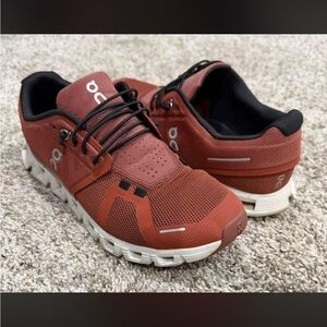On Cloud 5 women’s 9